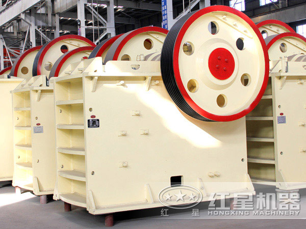 顎式破碎機生產車間