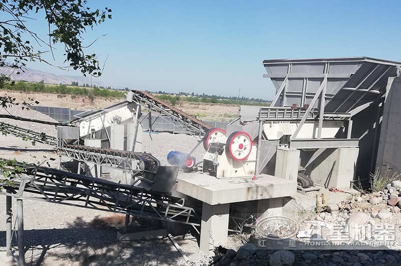 片麻巖破碎生產現場