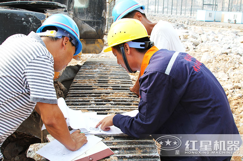 紅星技術人員入作業(yè)現(xiàn)場考察