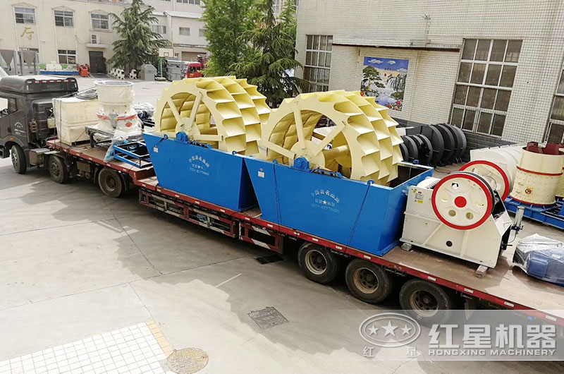 整套水洗機制砂設備裝車發貨中