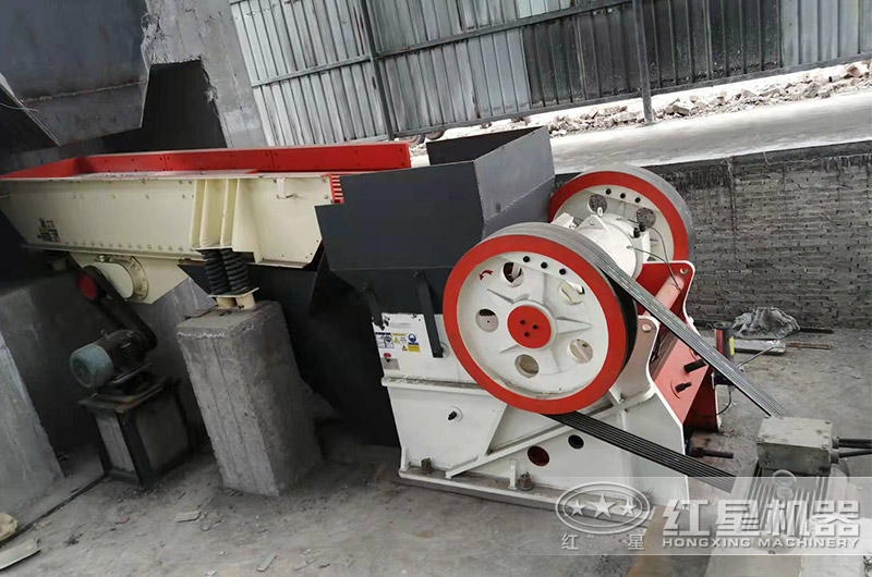 顎式破碎機處理現場