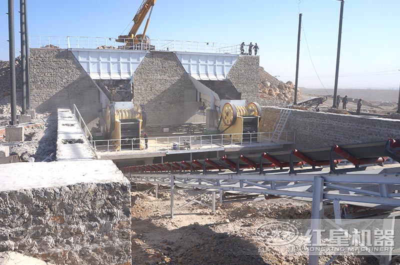 年產500萬噸的砂石生產線作業現場