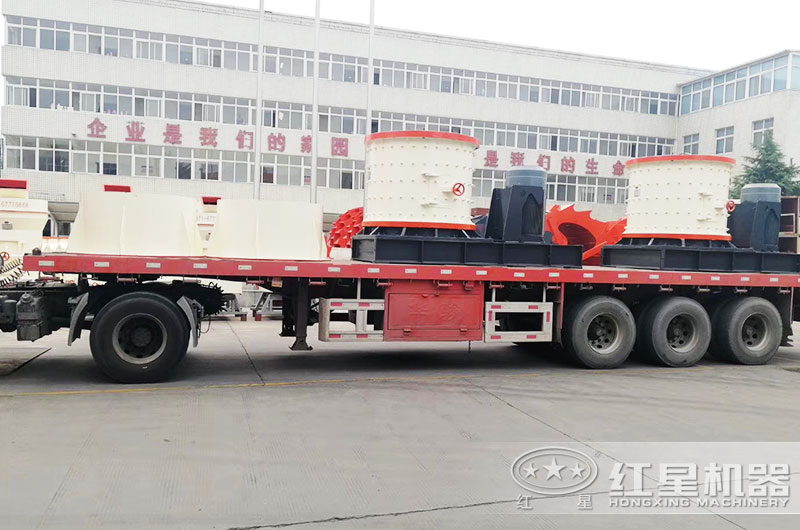 紅星復合制砂機裝車發貨現場