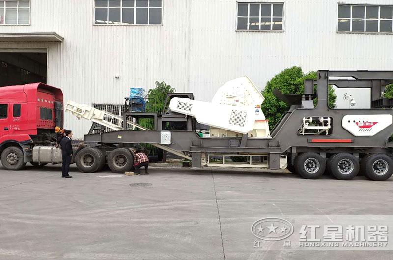 移動錘式制砂機發往湖南