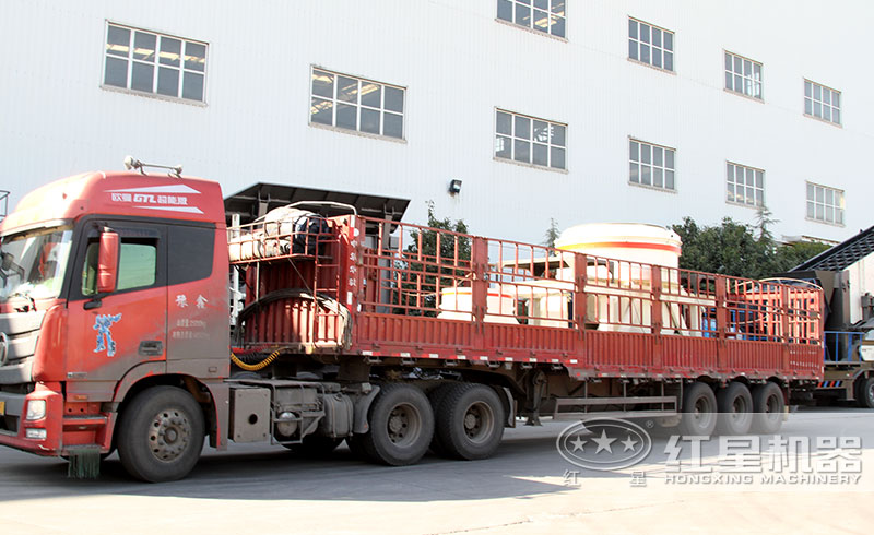 環(huán)保制砂機(jī)發(fā)貨現(xiàn)場(chǎng)