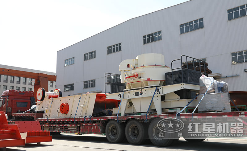 顎式破碎機與制砂機一起發往廣東
