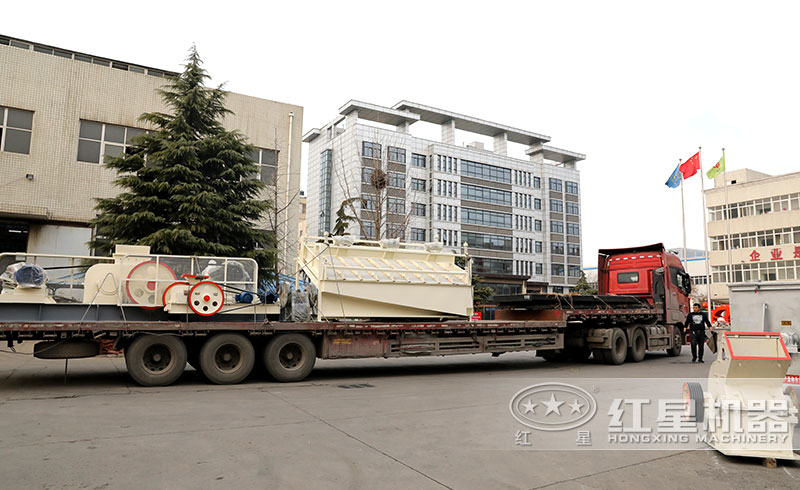 對輥式破碎機裝車