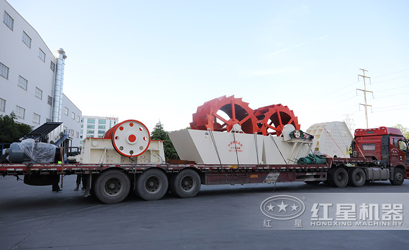 一條重錘式破碎機生產線發貨