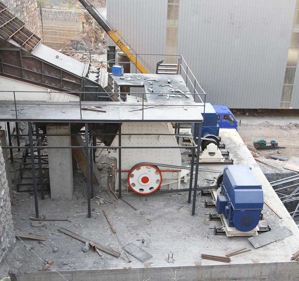 河南新鄉大型石子破碎生產線現場