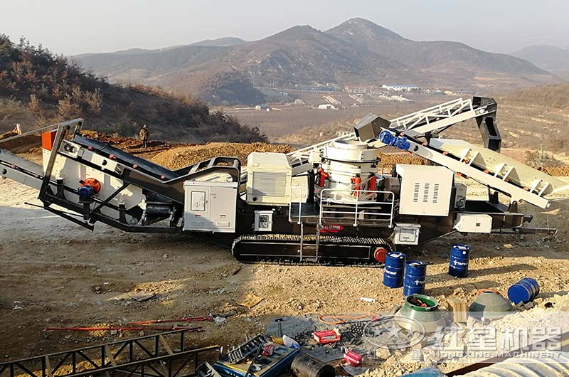 履帶式建筑廢料破碎機客戶現場