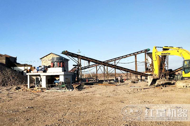 烏茲別克客戶石子破碎現(xiàn)場(chǎng)實(shí)拍圖