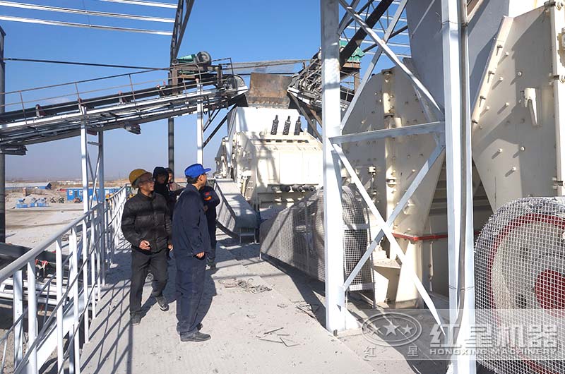 售后人員前往客戶現場提供服務