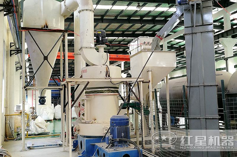 雷蒙磨粉生產線作業現場