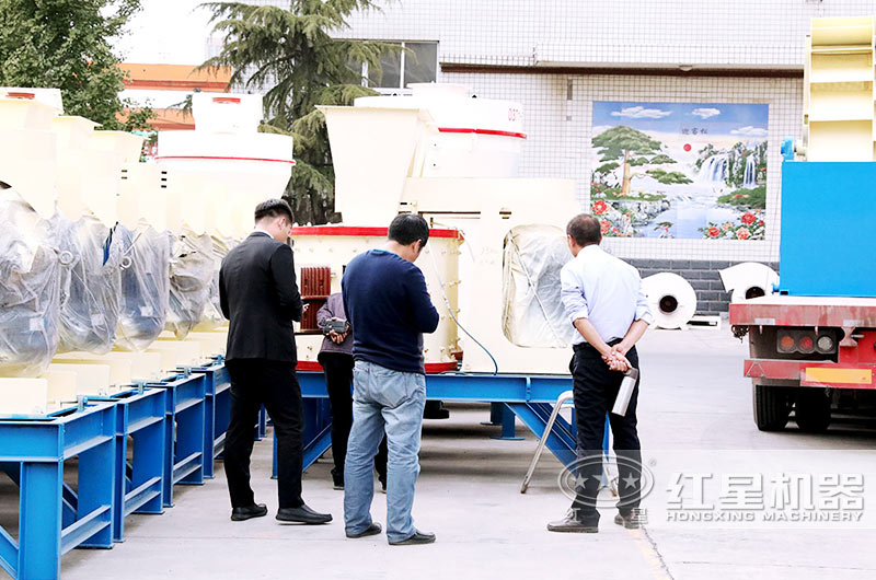 客戶到場參觀，并接受免費咨詢服務