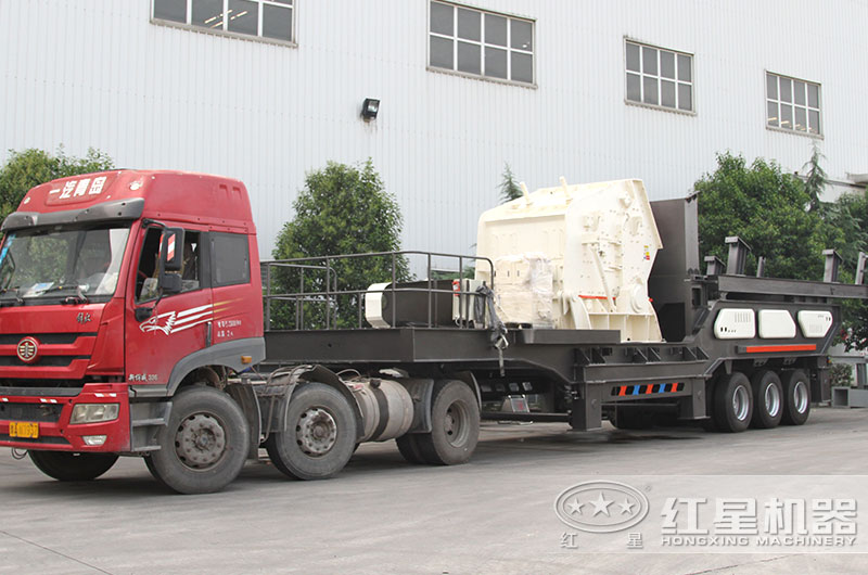 流動砸石機直接開往客戶現場