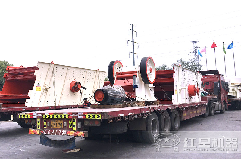 PE400×600顎式破碎機設(shè)備發(fā)貨