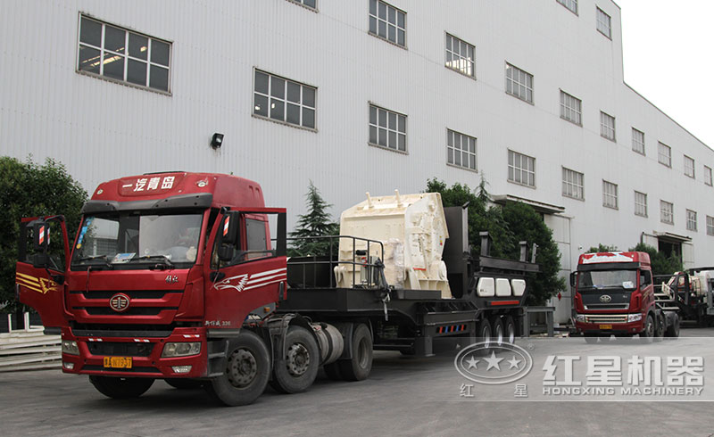 1315移動式破碎機發貨