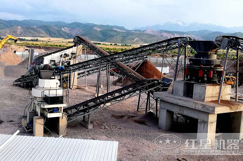 時產50噸的砂石破碎生產現場圖片