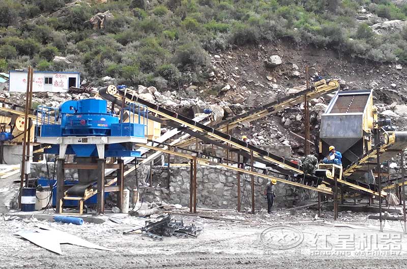 時(shí)產(chǎn)30噸大型沙場設(shè)備配置現(xiàn)場