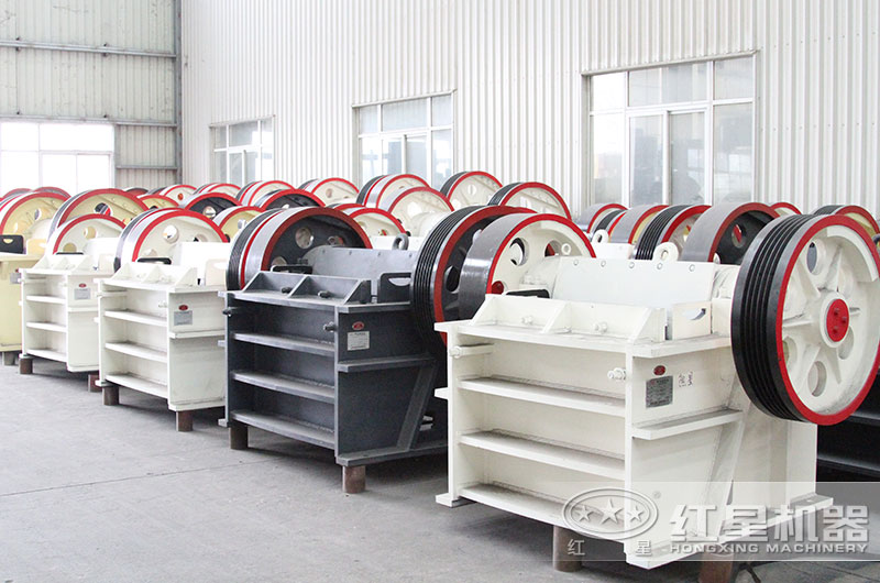 顎式破碎機(jī)型號(hào)齊全，等你選擇