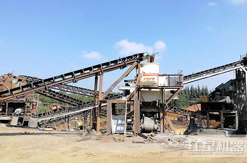 河卵石制砂機生產現場