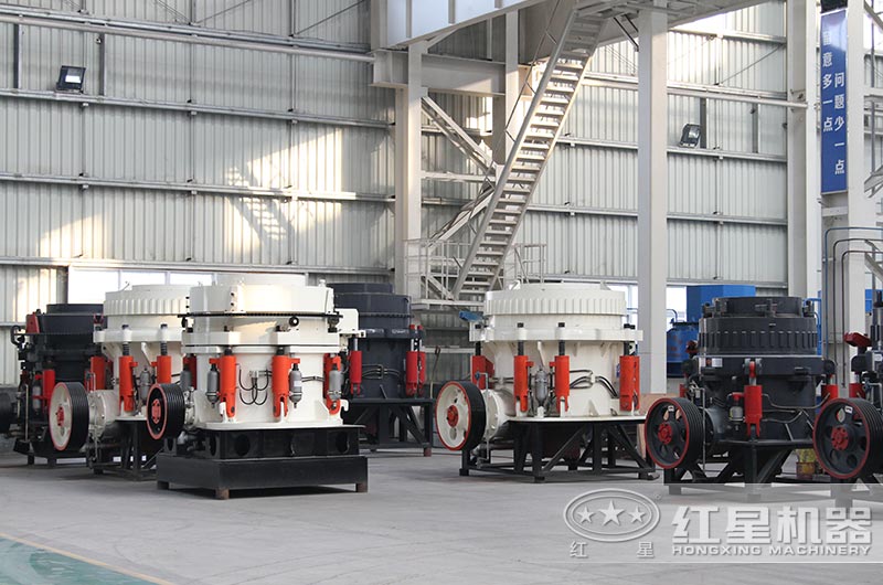 大夾石機_圓錐破碎機車間實拍圖