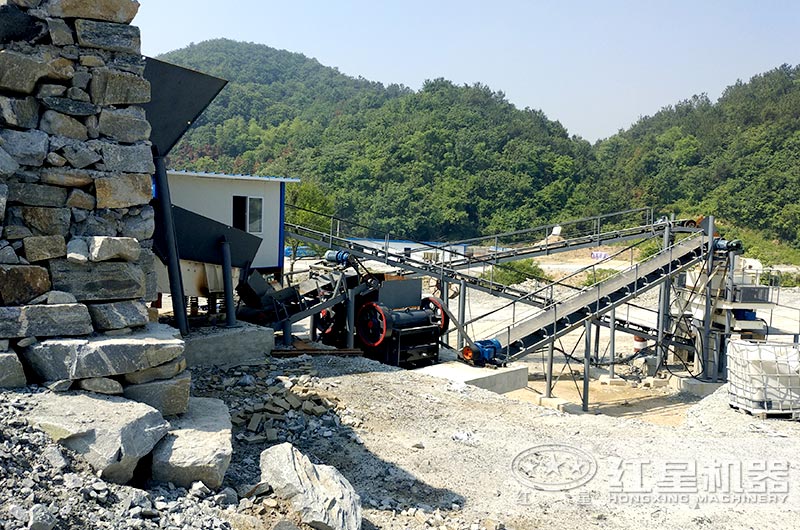 湖北廣水機制砂生產線一角，近距離觀看細鄂破機