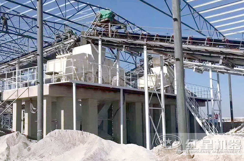 反擊破碎機生產現場，河北大型砂石生產線