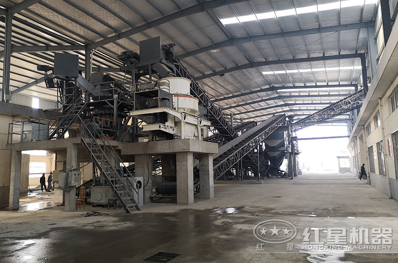 破碎生產(chǎn)線現(xiàn)場(chǎng)實(shí)拍